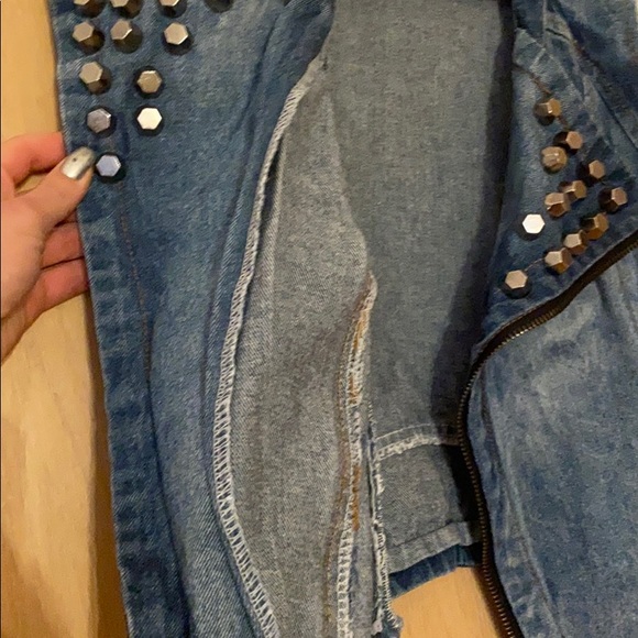 Woman’s Jean, Zip-Up Vest! - Picture 4 of 6